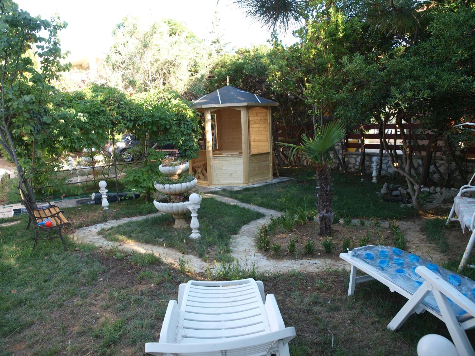 Apartments And Bungalows Vila Dalibor 宁 外观 照片