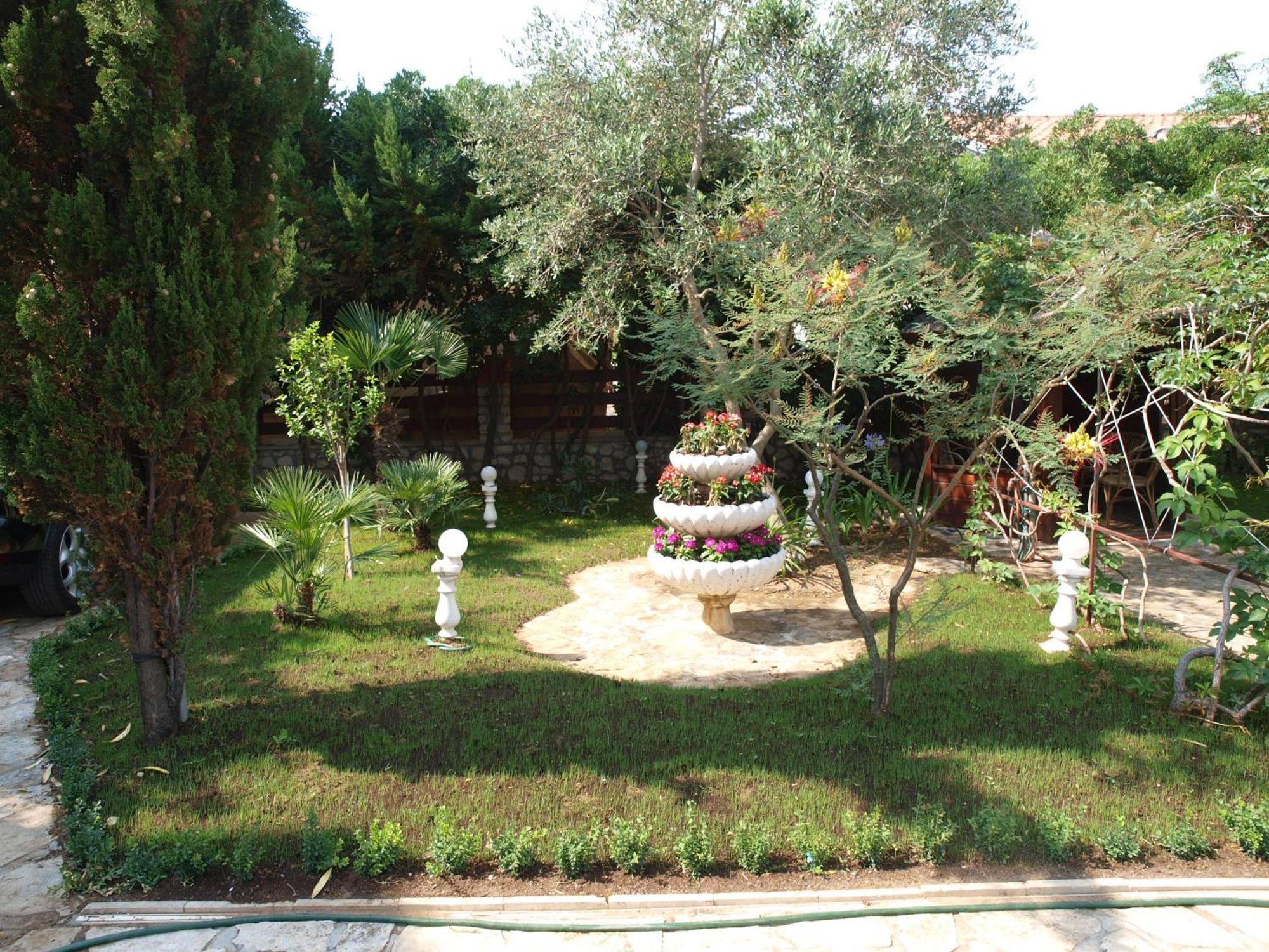 Apartments And Bungalows Vila Dalibor 宁 外观 照片
